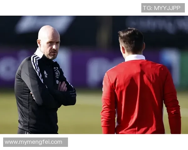 意甲球星卡收藏热潮探秘 品味足球传奇的独特魅力